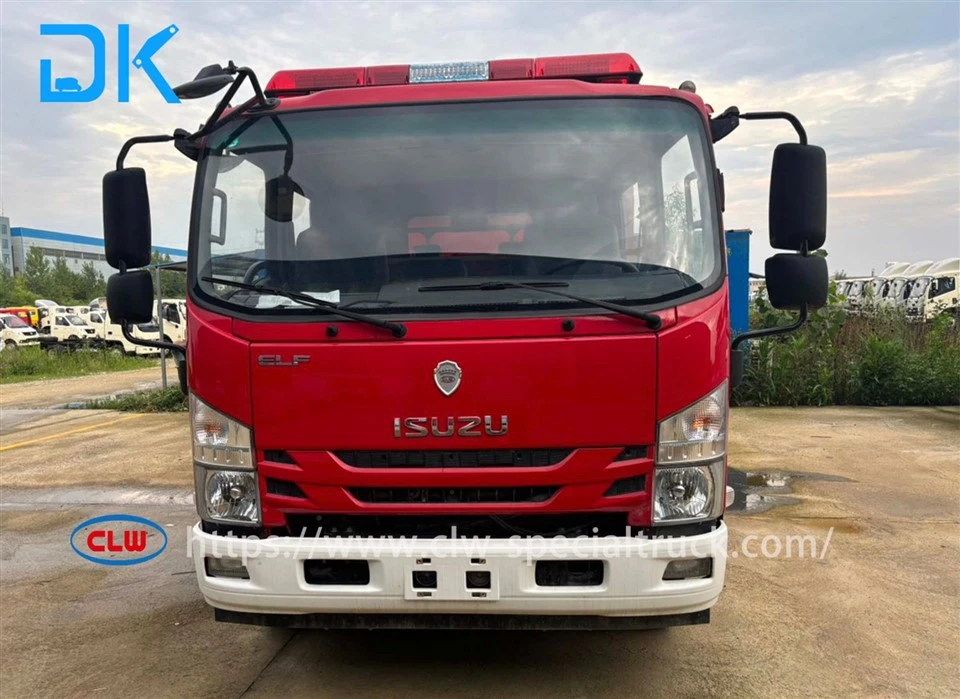 Isuzu Foam Fire Truck